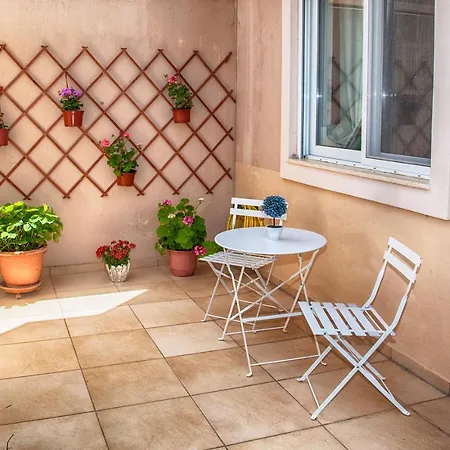 Divine Guest house Kounoupidhiana
